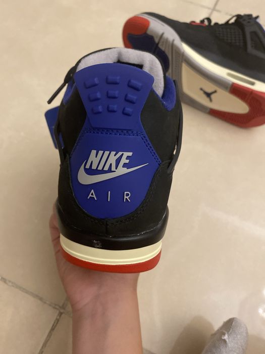 Кросівкі Jordan4