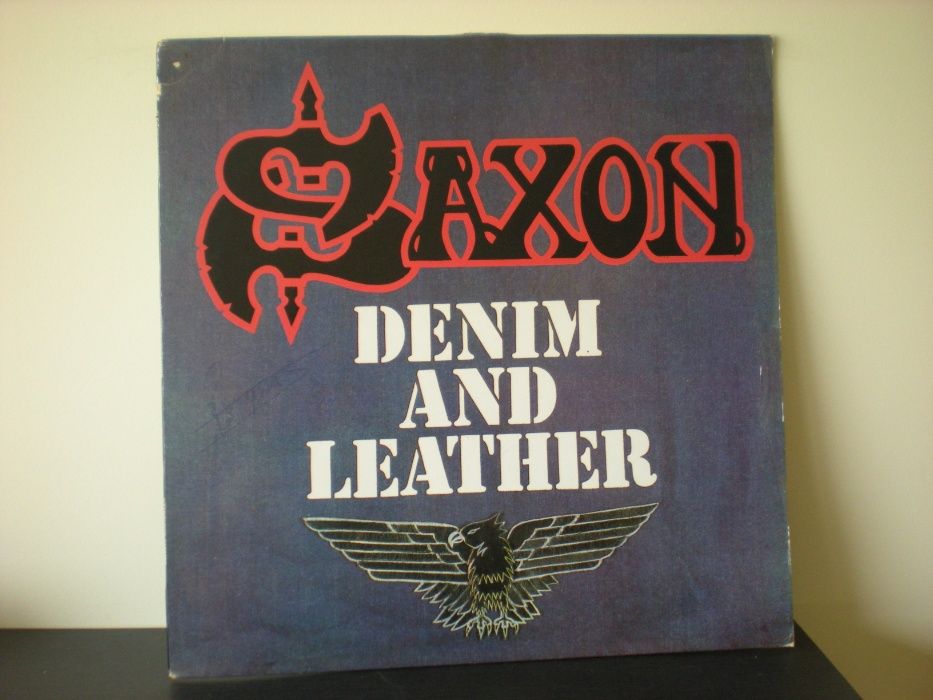 LP's : Saxon, AC/DC