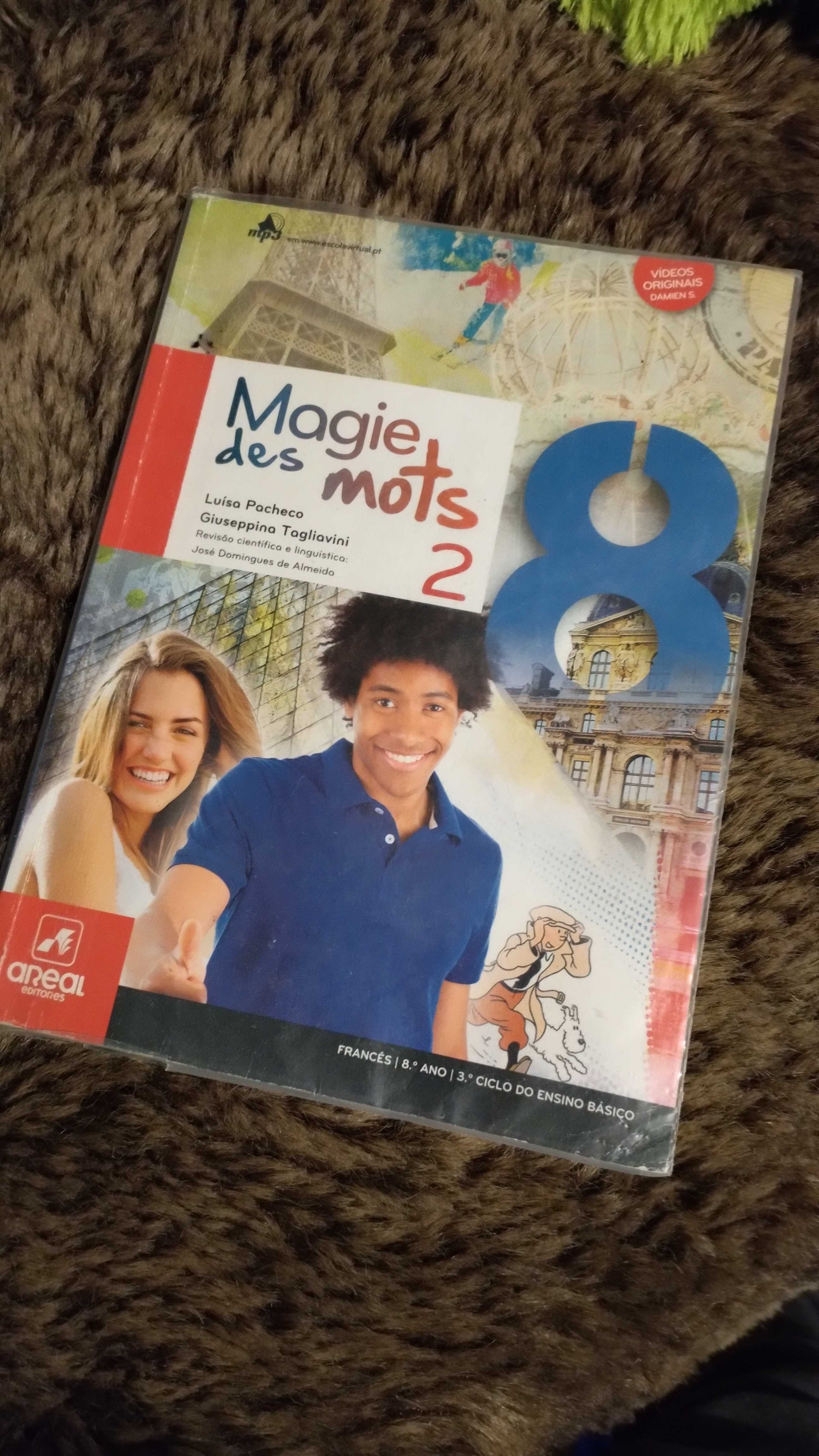 Livros Francês 8º ano