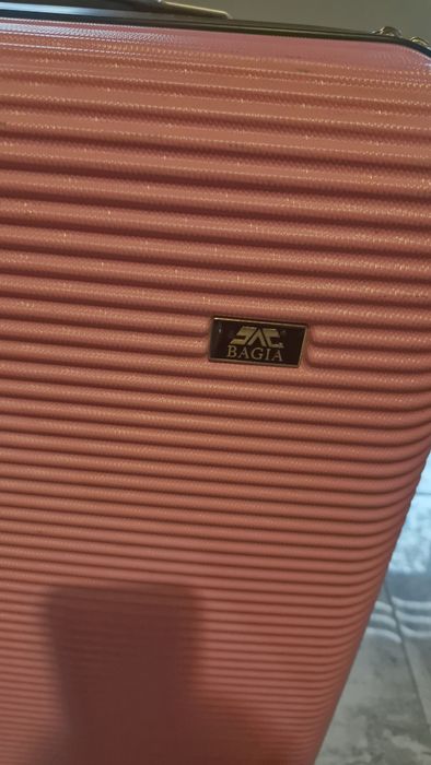 Walizka duża na kółkach Bagia różowa 92l