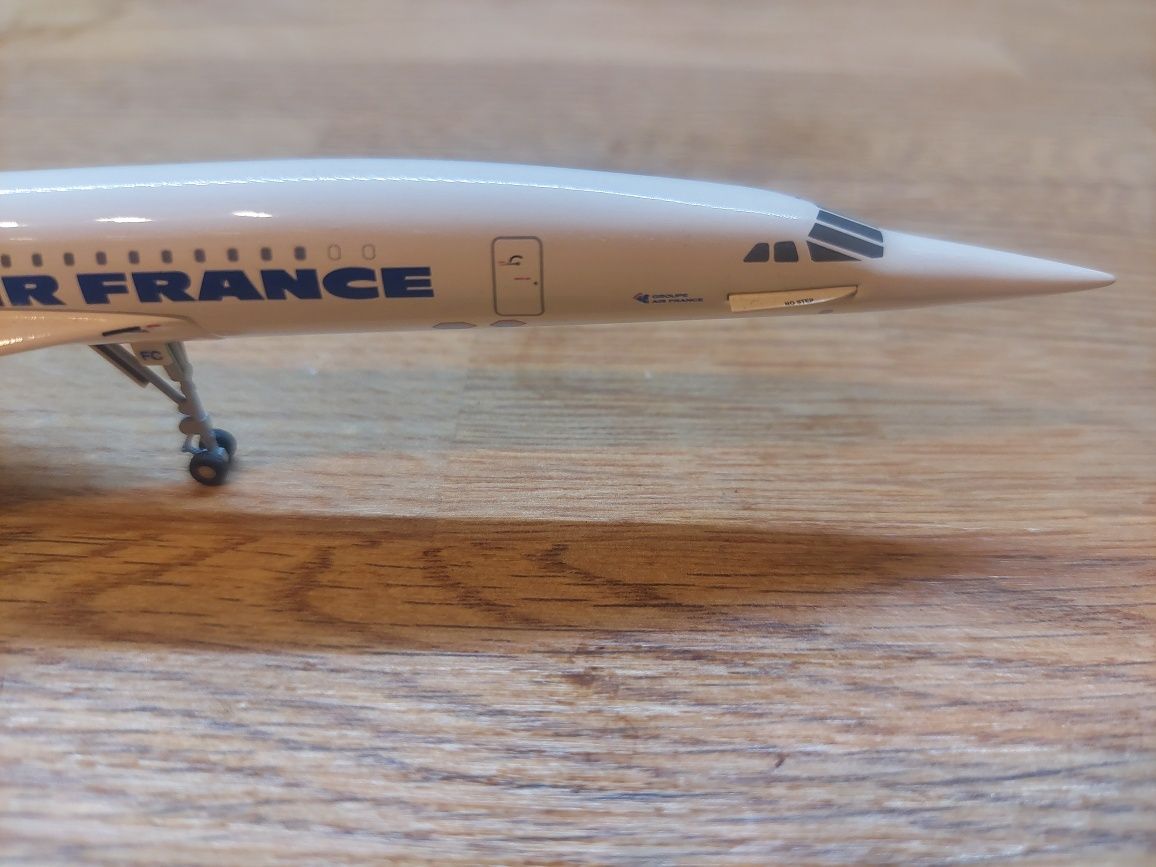 Piękny Concorde w skali 1:200 metalowy model samolotu Hogan Air France