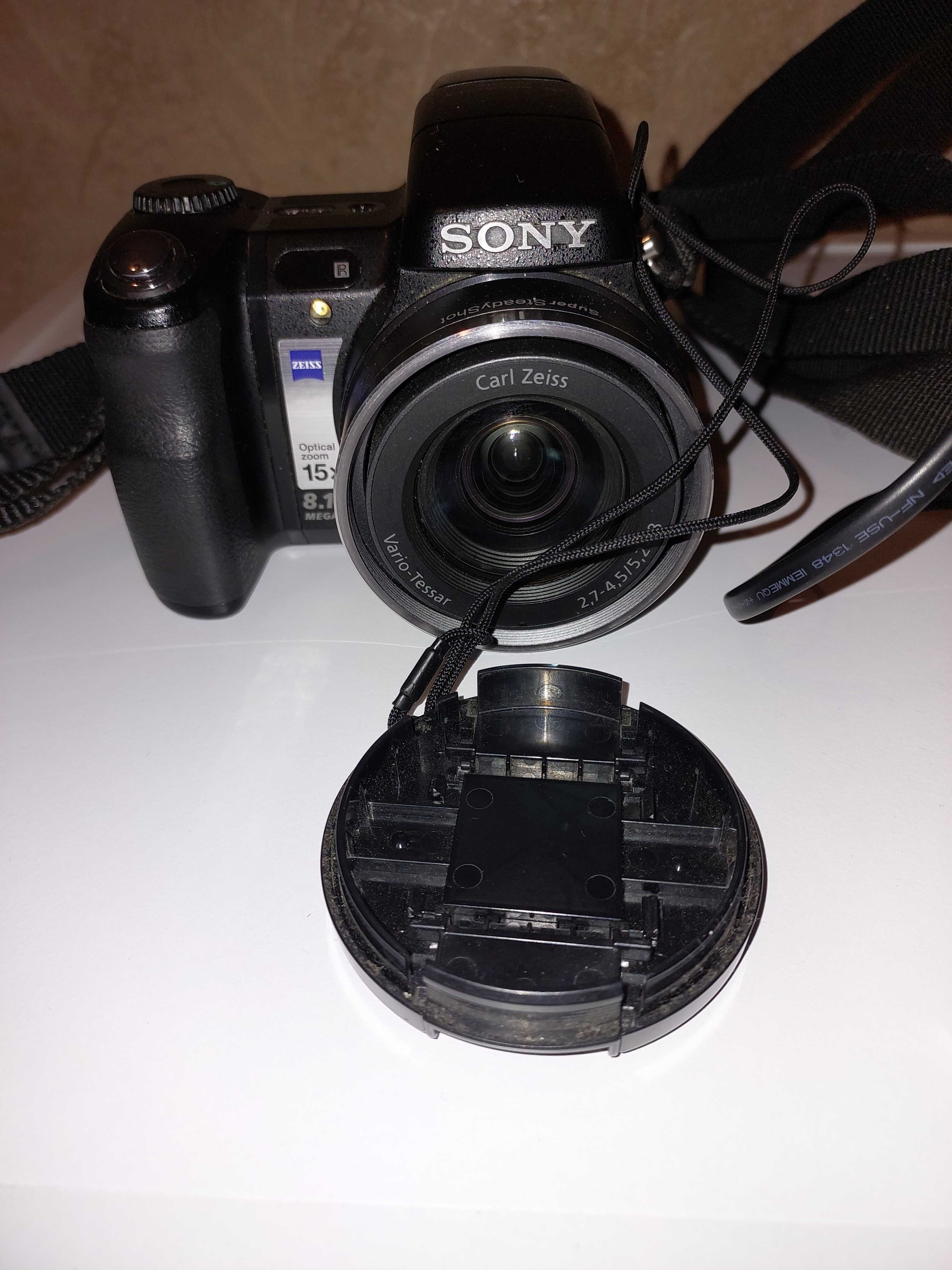 Цифровой фотоаппарат Sony Cyber-Shot DSC-H7