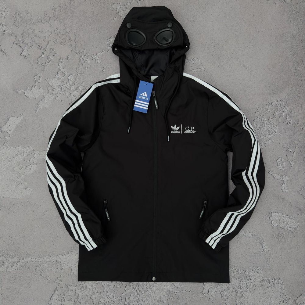 Колаборація вітрівка Adidas/C.P. Company