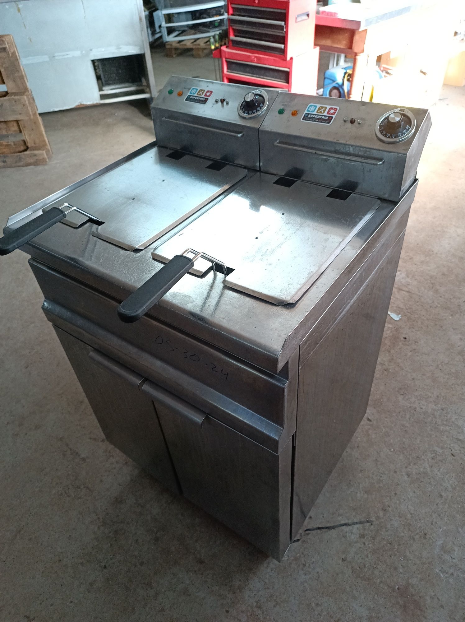 Fritadeira elétrica 7,5 kW x2