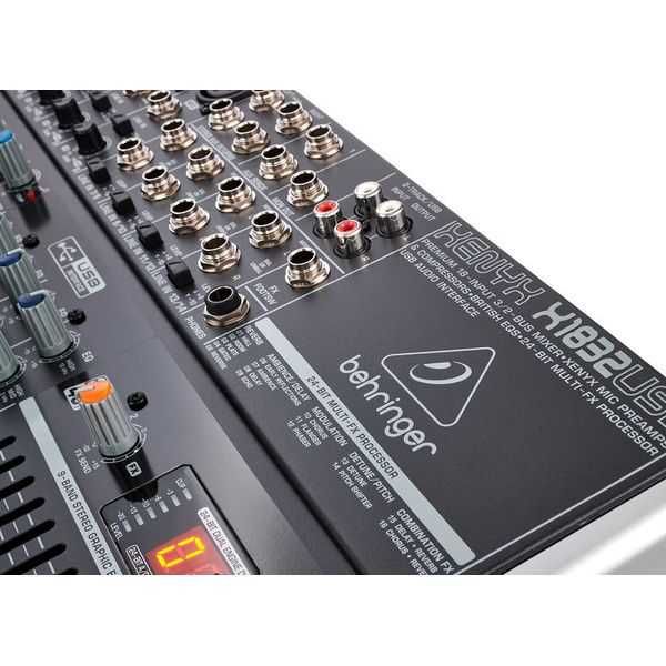 Behringer Xenyx X1832USB Recondicionada