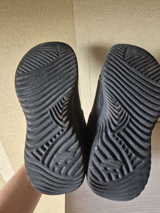 Продам Дитячі кросівки Skechersки Скетчерс