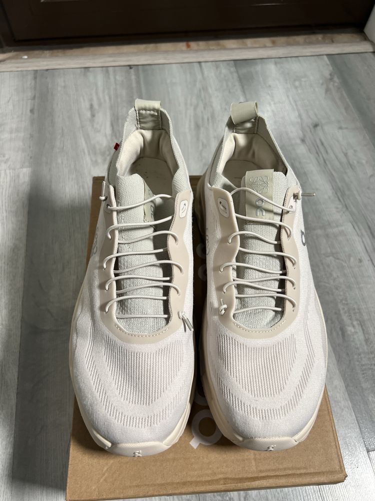 On-Runnig x Lowe