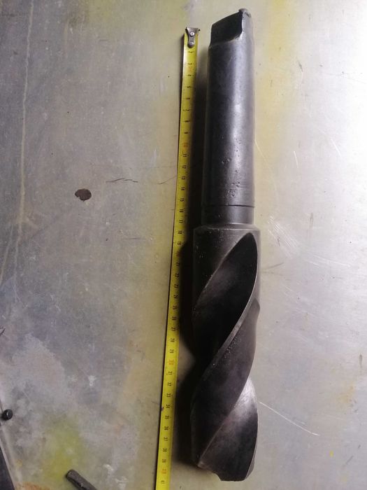 Сверла діаметр 57, 70, 75 мм; патрон магнітний плита магнітна – 200 мм