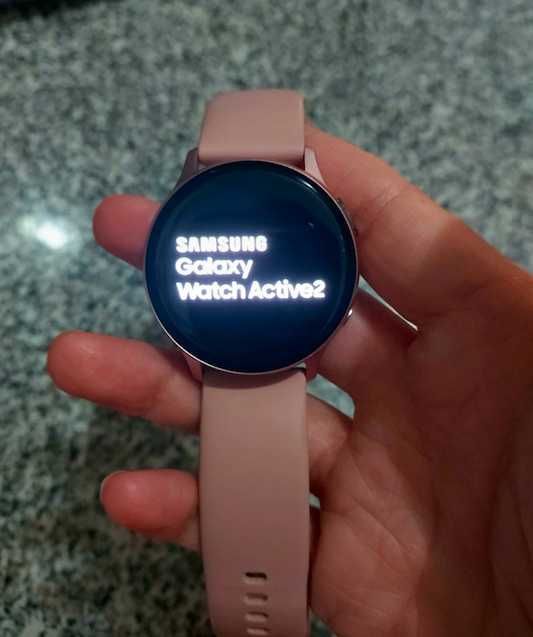 Smartwatch SAMSUNG Galaxy Watch Active 2 40mm (Rosa Dourado)