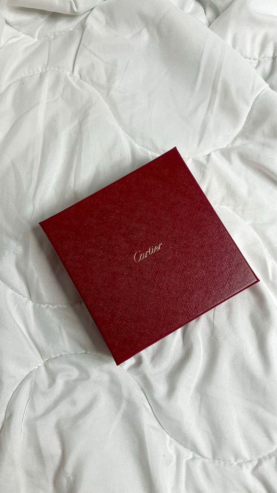 Оригінальна упаковка Картьє Cartier