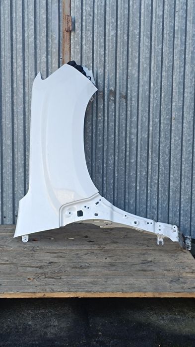 Błotnik przedni prawy Dacia Duster II 2