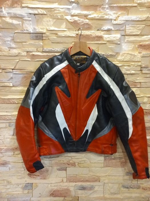 Мотоекіпіровка, мотокуртки, мотоштани.