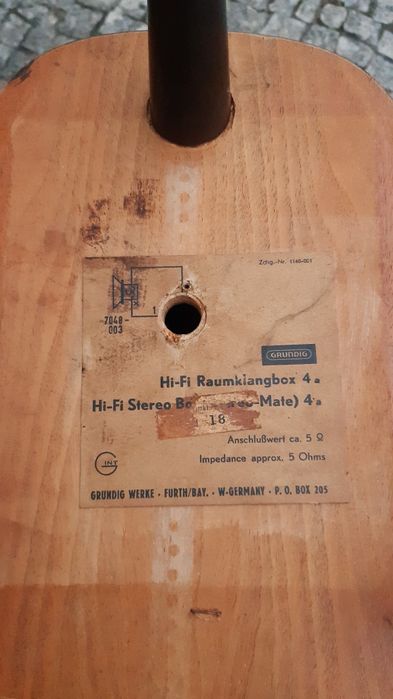 Colunas Grundig anos 50