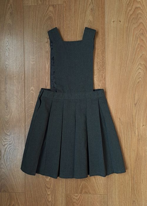 Школьная форма серый сарафан в школу для девочки