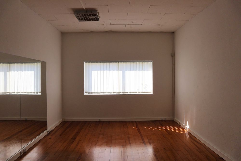 Sala-Estúdio multiusos com 30m2, aluguer à hora/dia/mês