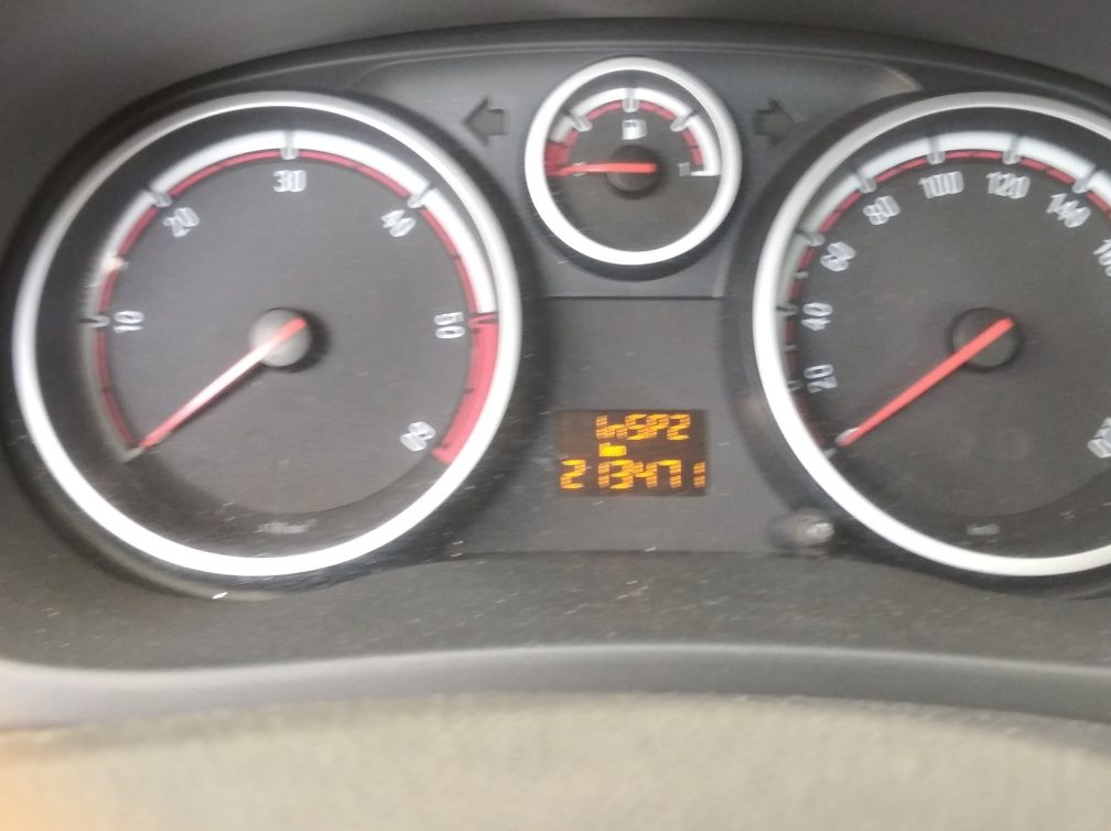 Opel corsa CDTI 90cv