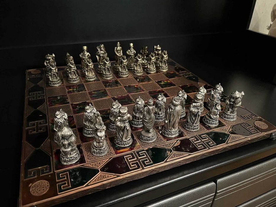 Металлические шахматы