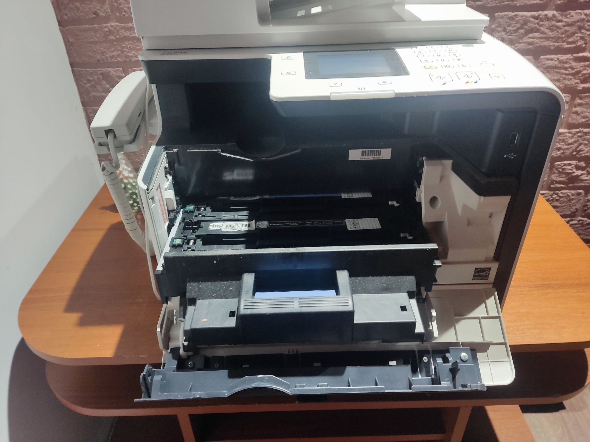 Продам принтер CANON MF628Cw