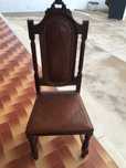 Mesa com 8 cadeiras