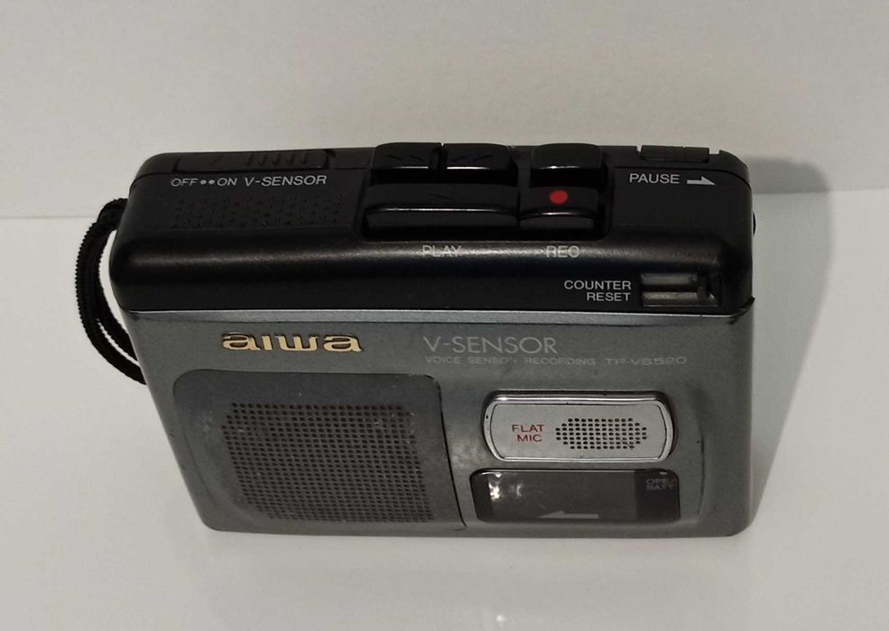 Кассетный плеер-рекордер AIWA TP-VS520