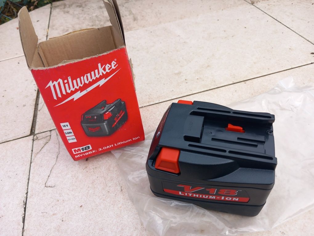 Bateria nova milwaukee v18