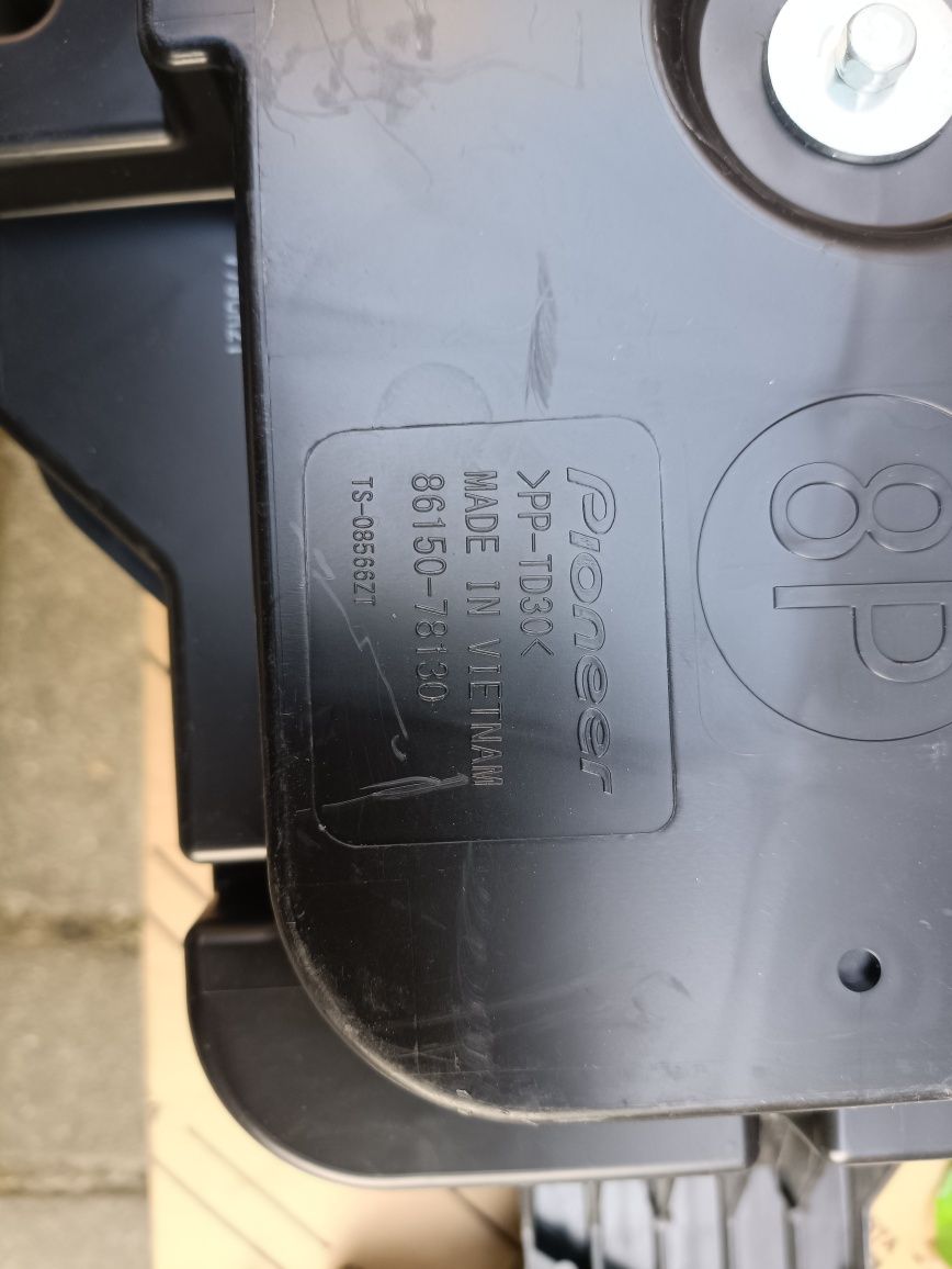 Lexus NX II głośnik z obudową do bagażnika subwoofer Pioneer bass