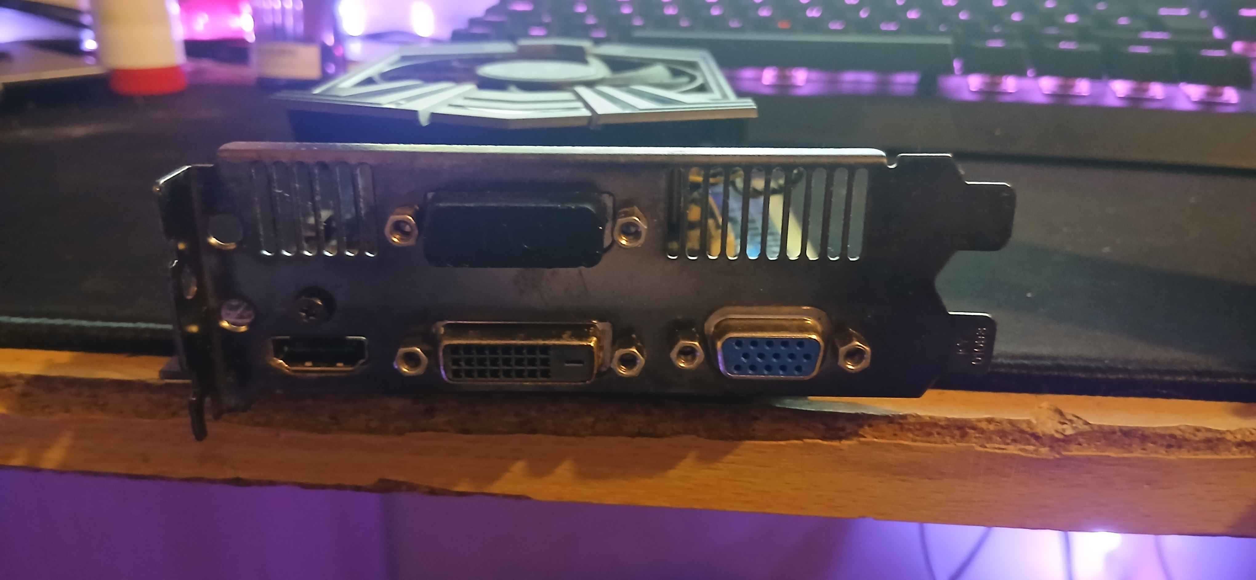 Placa gráfica 750 ti