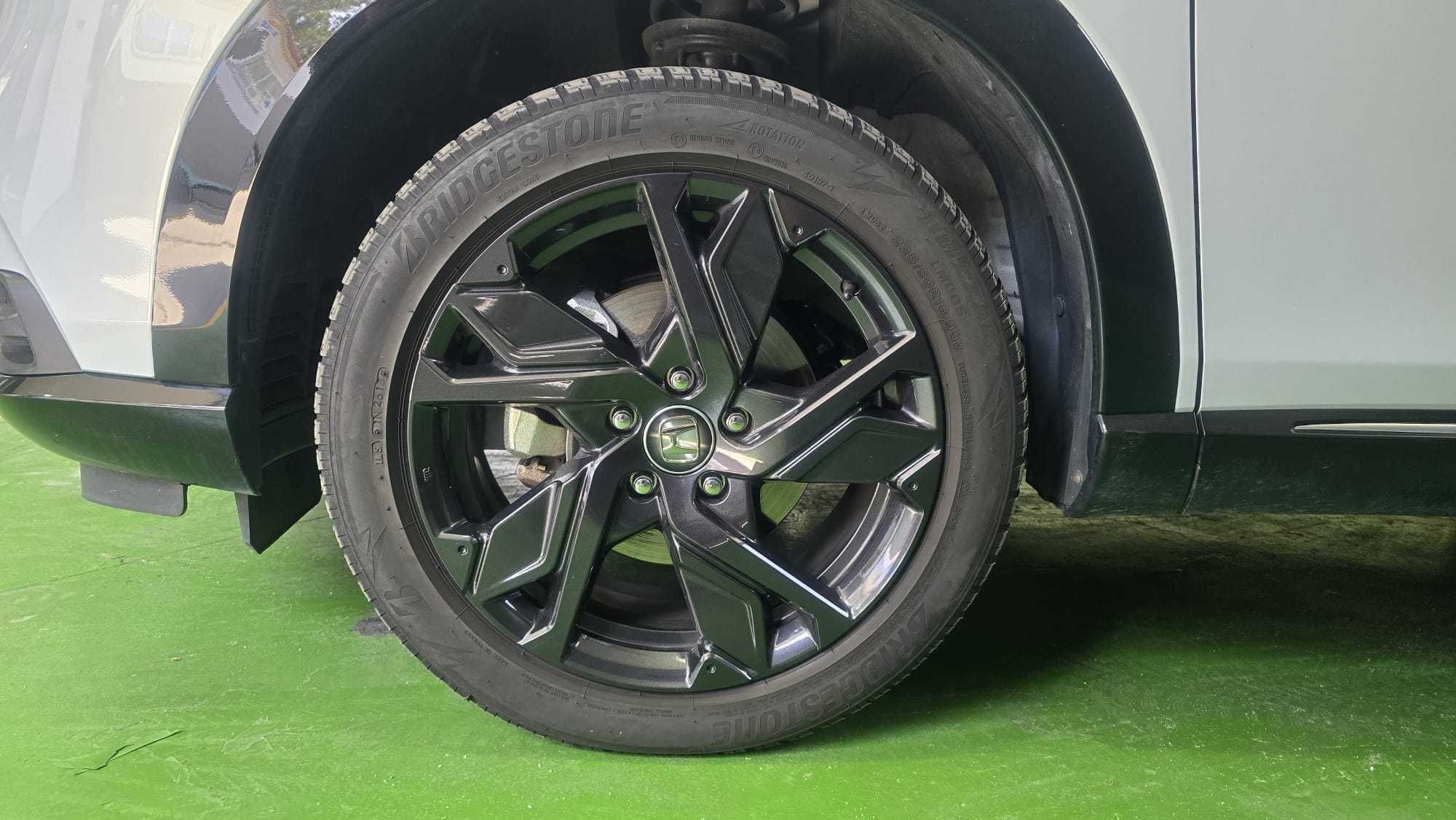 Honda H-RV 1.5 i-MMD e-HEV - Salvado