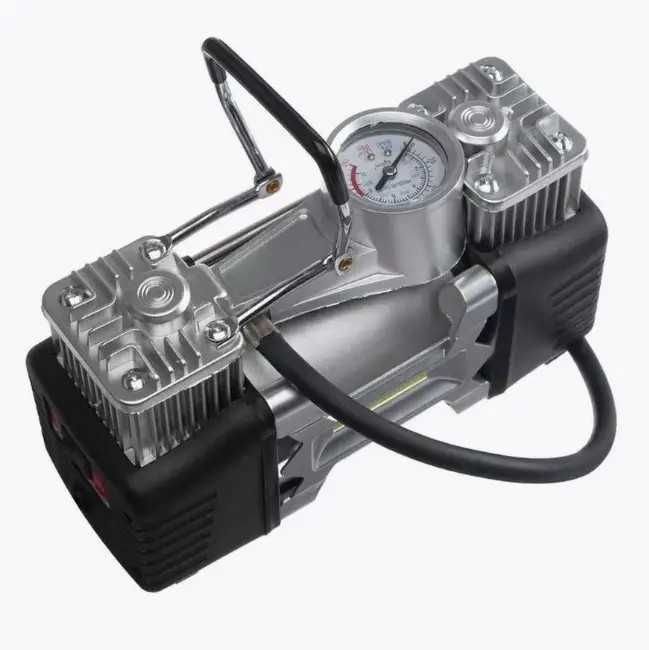Компрессор автомобильный двухпоршневой в кейсе – мощный и надёжный