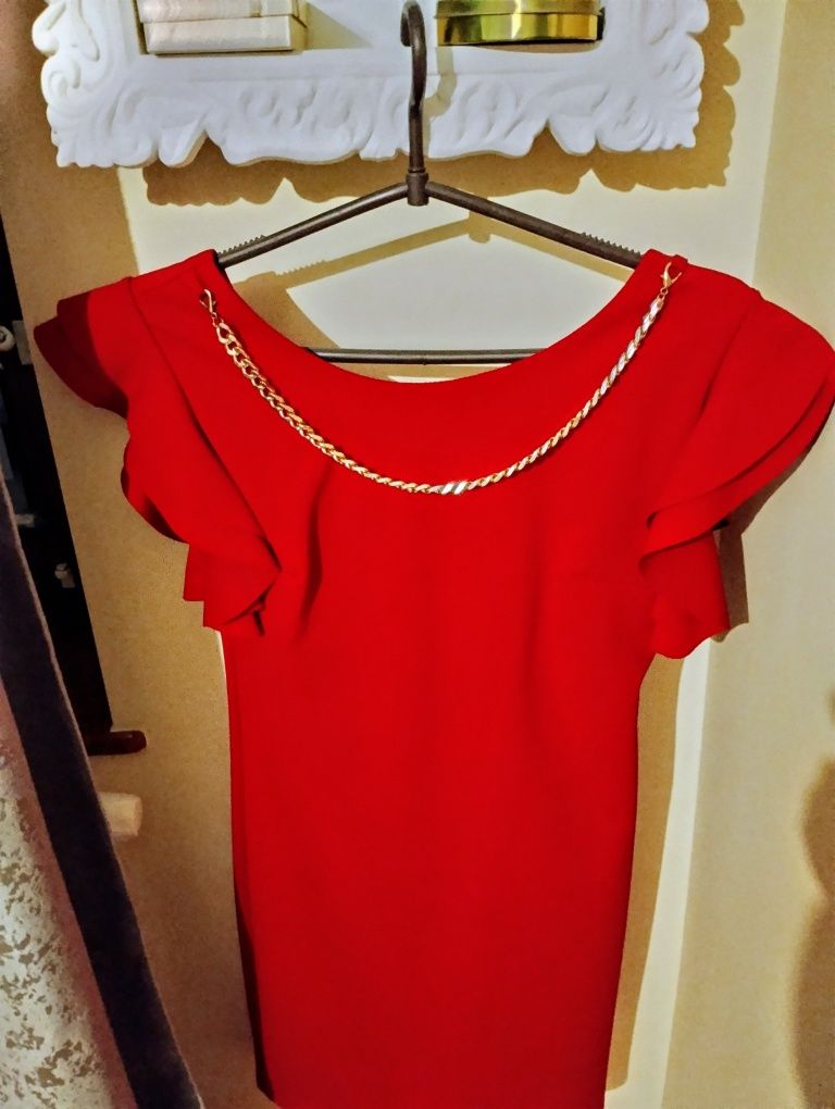 Bardzo elegancka czerwona sukienka motyl 36 łańcuszek S