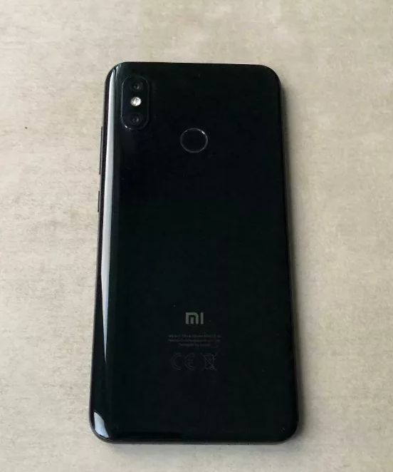 Xiaomi Mi8 versão Global 64Gb