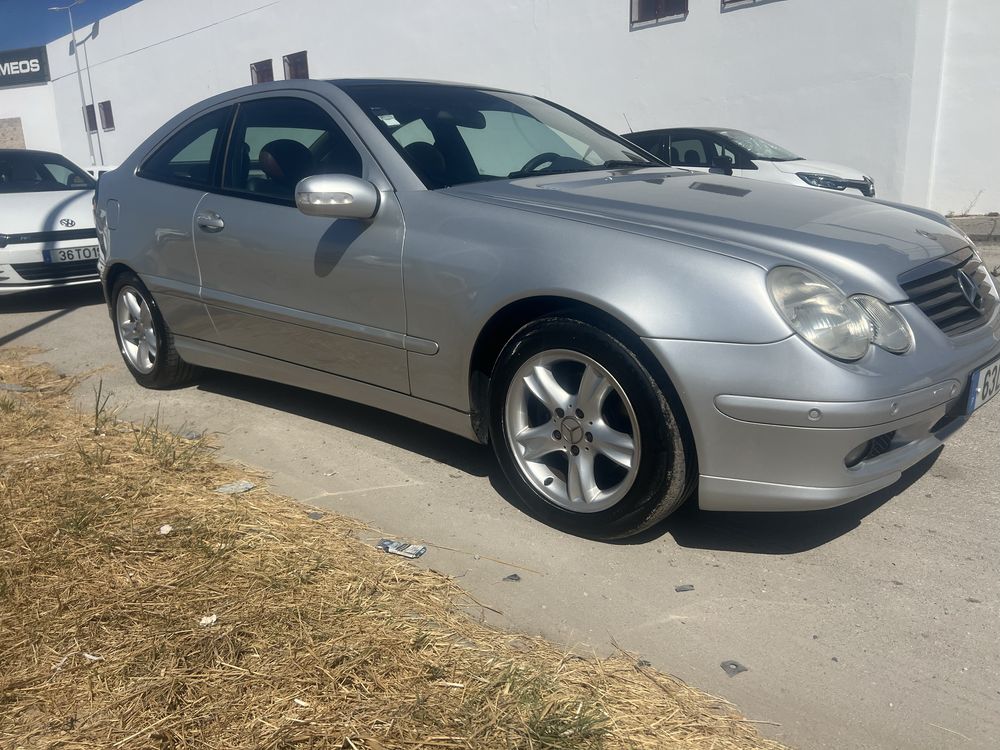 Mercedes coupe   220 cdi