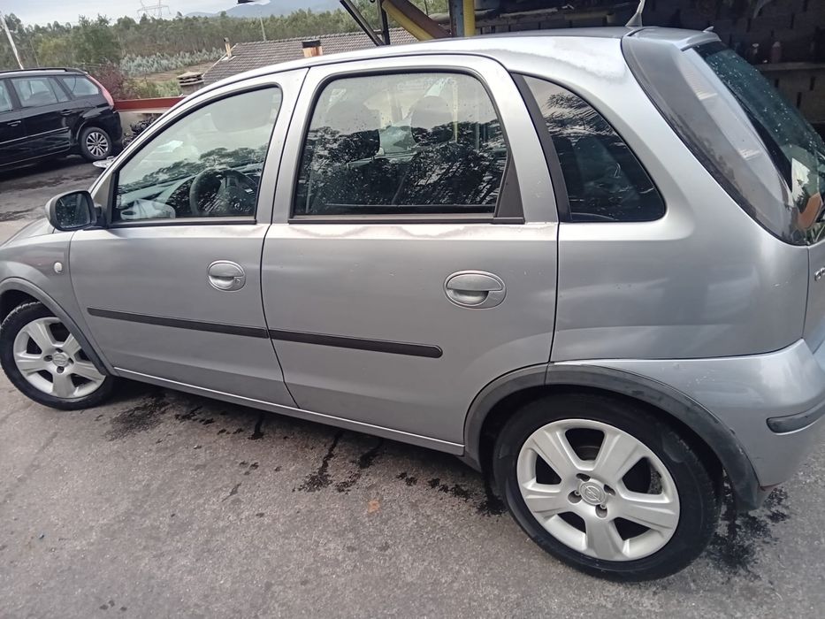 Opel corsa 1.2 16v