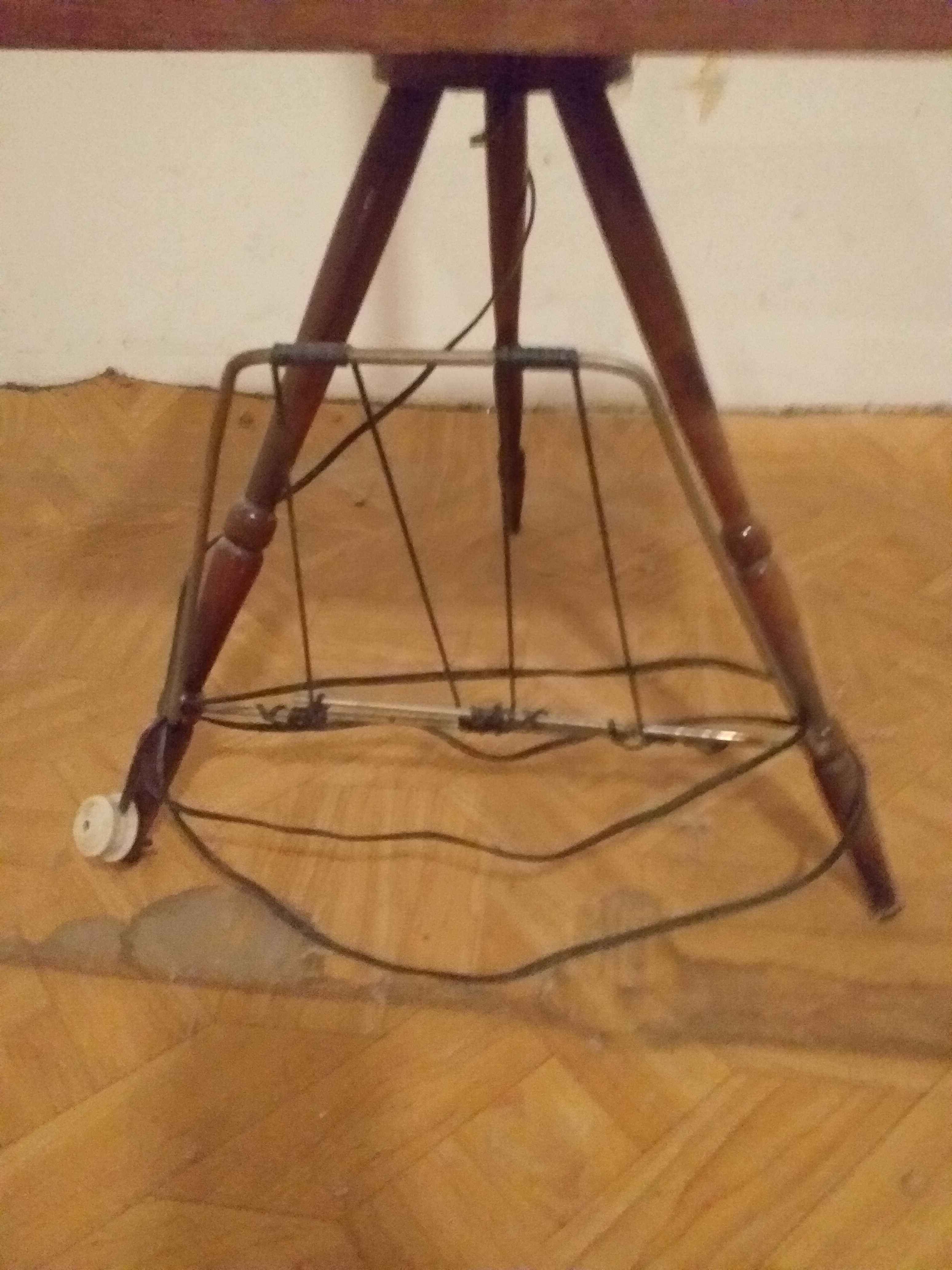 Lampa stojąca z abażurem stoliczkiem PRL