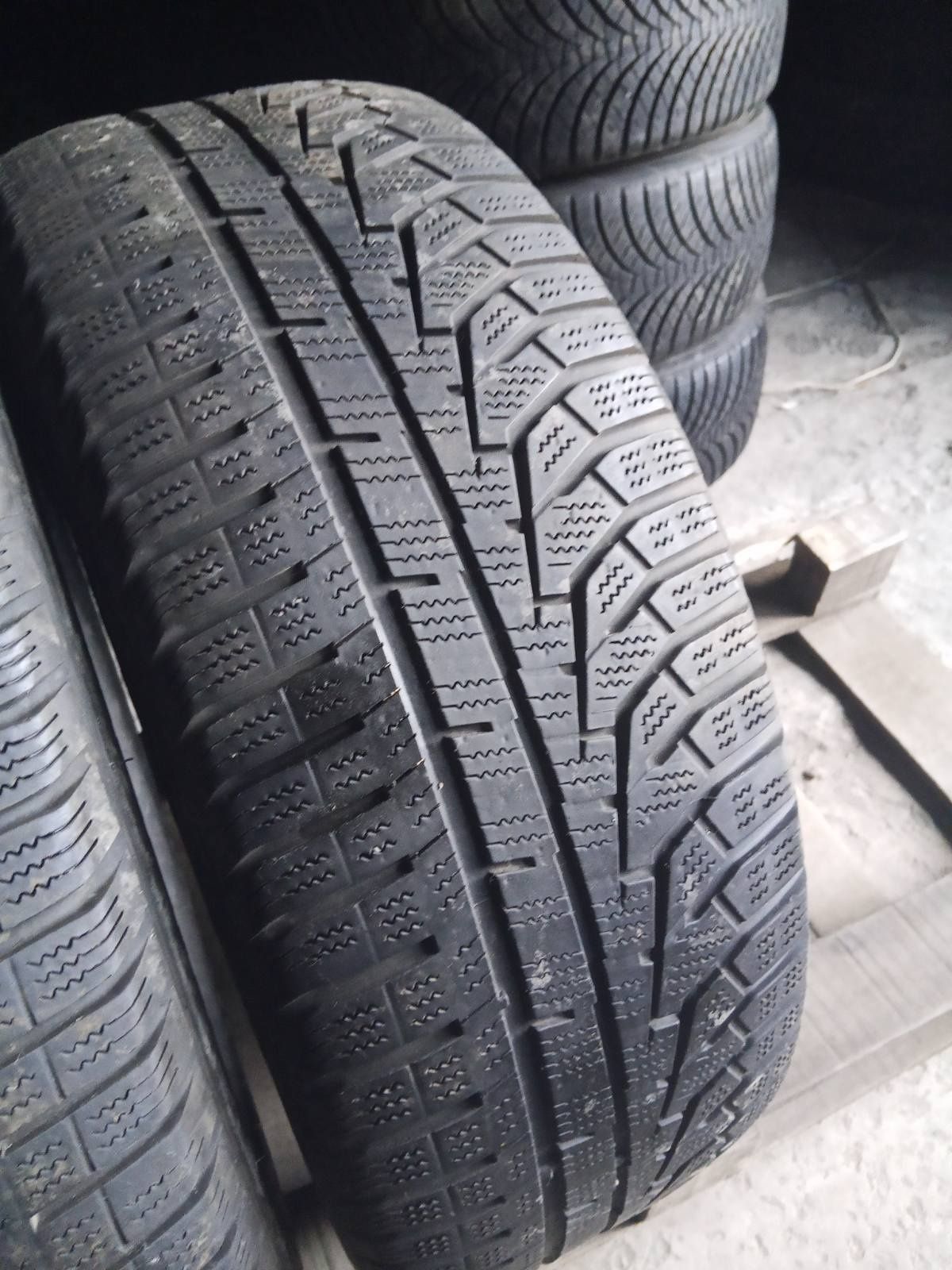 225.60.16 Hankook 2шт шини гума склад Харків Шиномантаж з Європи