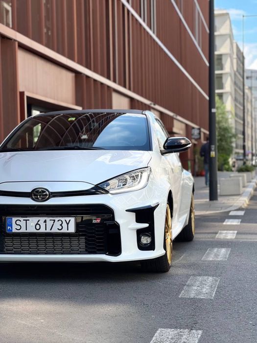 Wynajem aut klasy premium. Toyota GR Yaris 340 KM