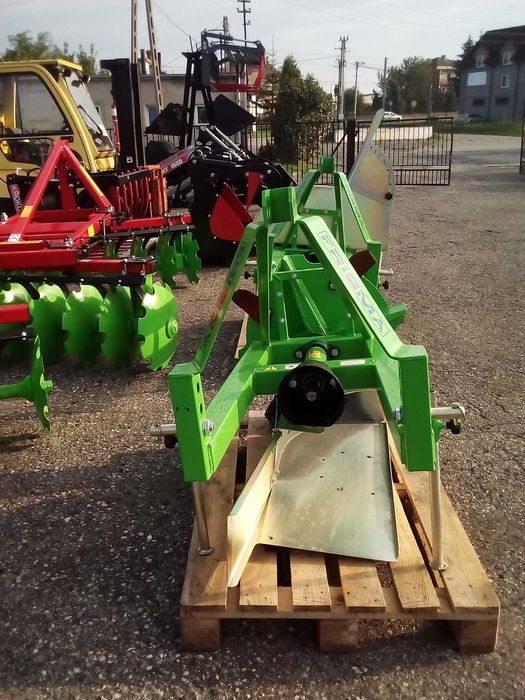 OBSYPNIK do okrywania kopców/pryzm firmy FRISMA S595 MD595