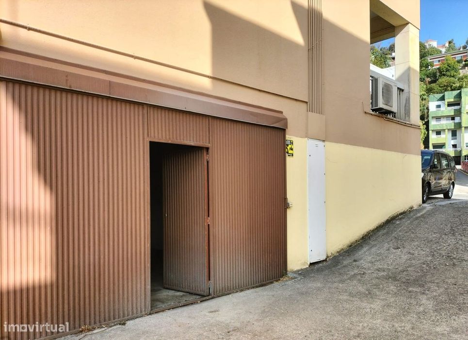 Armazém Junto ao Estádio Municipal de Coimbra