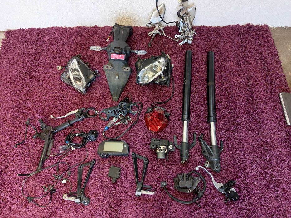 Yamaha yzf r3 19-24 licznik lampa owiewki dokumenty rama lift stacyjka