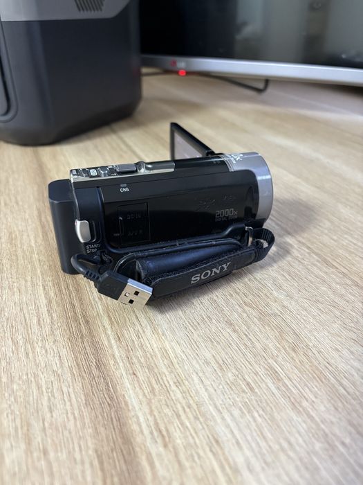 Відеокамера Sony DCR-SX45