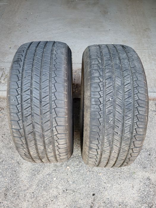 Продам 2  покрышки tigar 235/50 r18