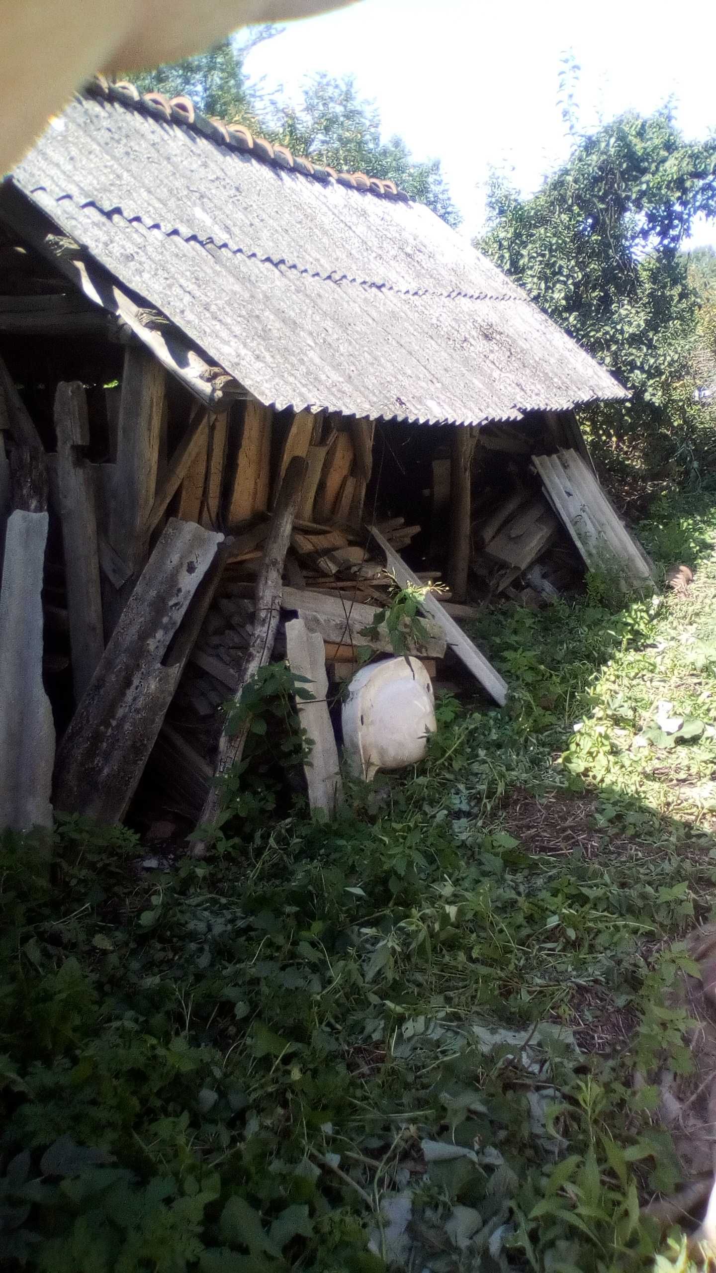 продам будинок у селі  . 60 м 2. 60 сот . 12 т . дол