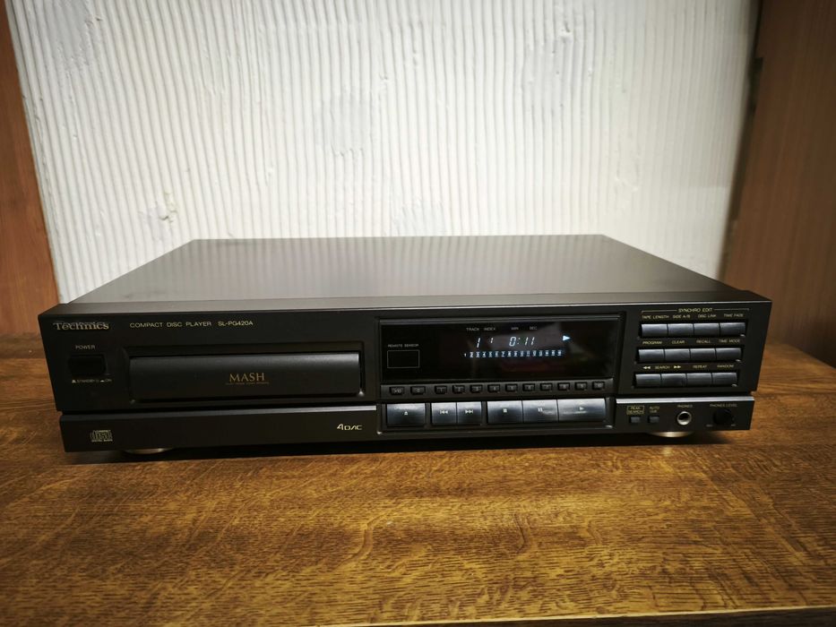 Technics odtwarzacz płyt CD model SL-PG420A