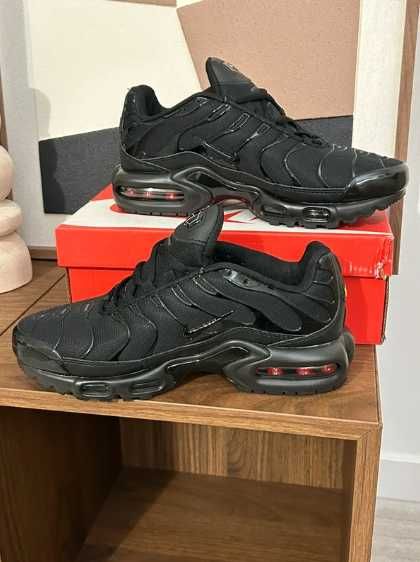 Buty meskie Mokasyny Nike_Max_TN_Plus_Black R.39