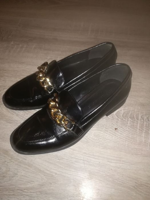 Czarne pantofle rozmiar 38