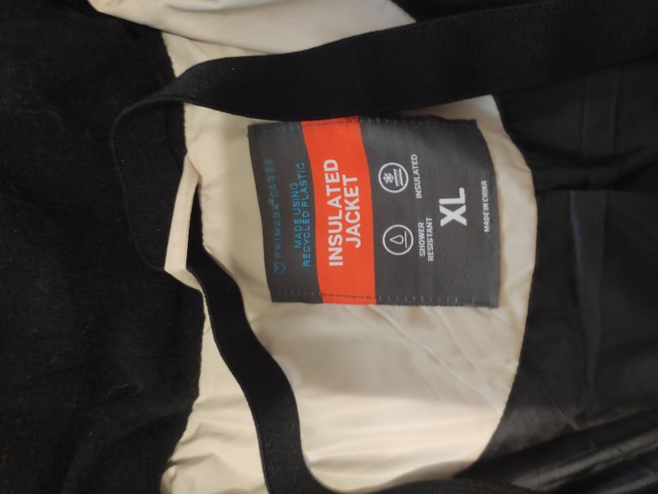 Продам жіночу куртку.