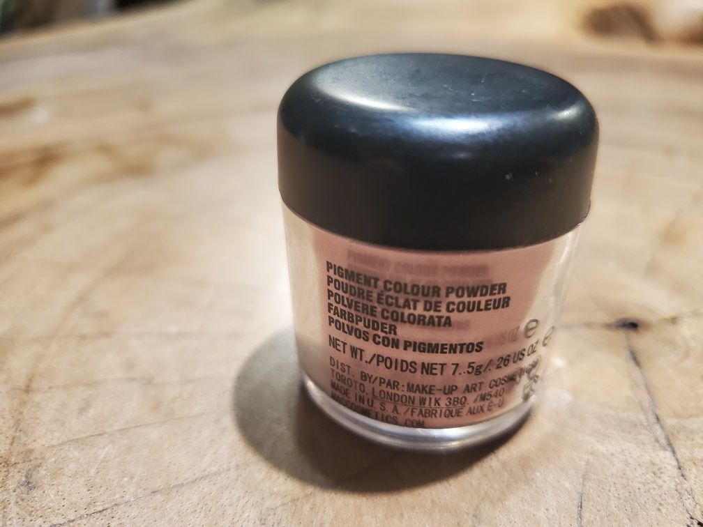 MAC pigment jasny róż metalic 7,5 g kolor 94