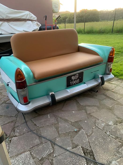 Sofá Americano. Sistema de som e luz