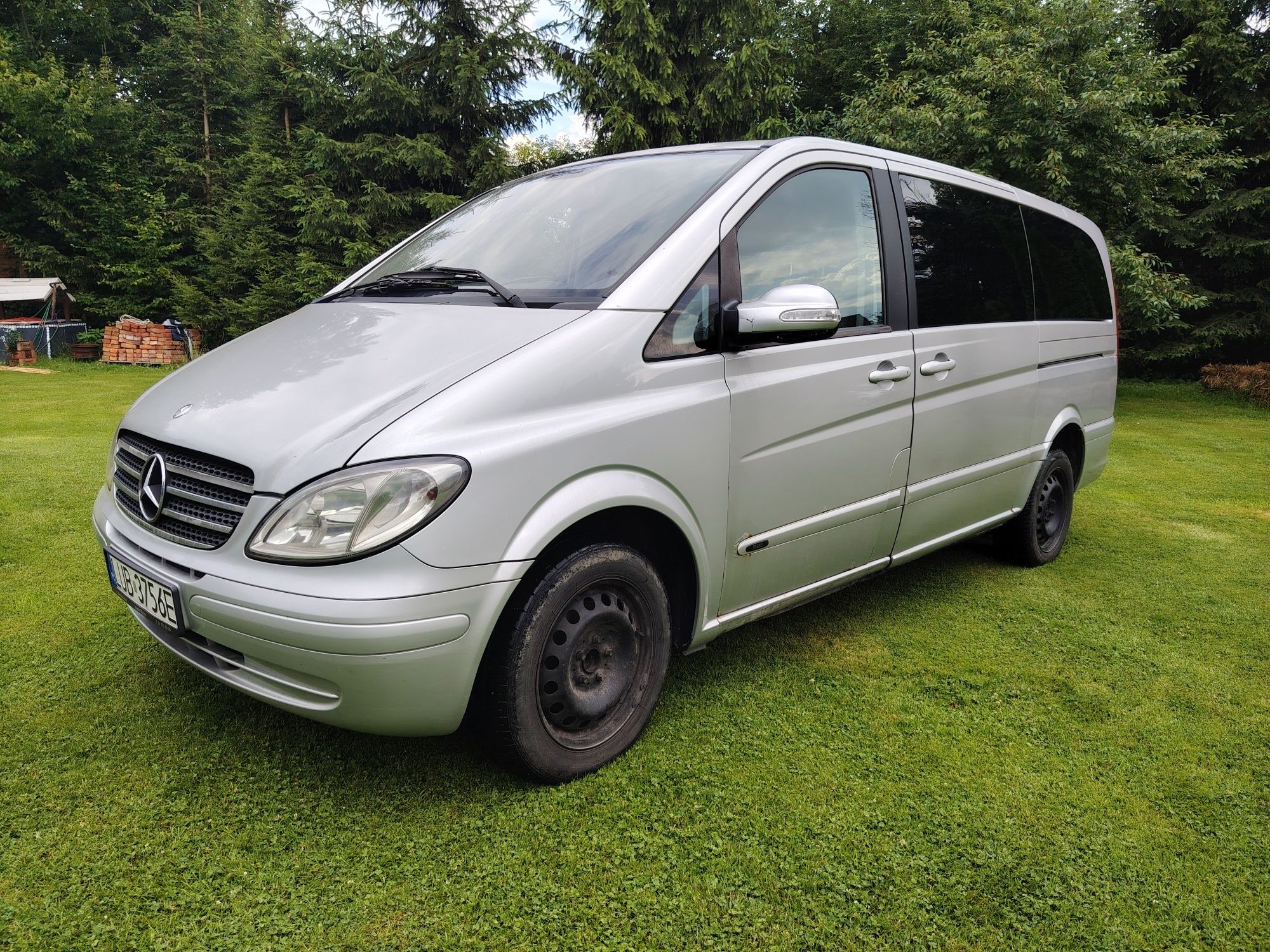 Viano 2,2  150km 2004 6 osób i stolik 425k