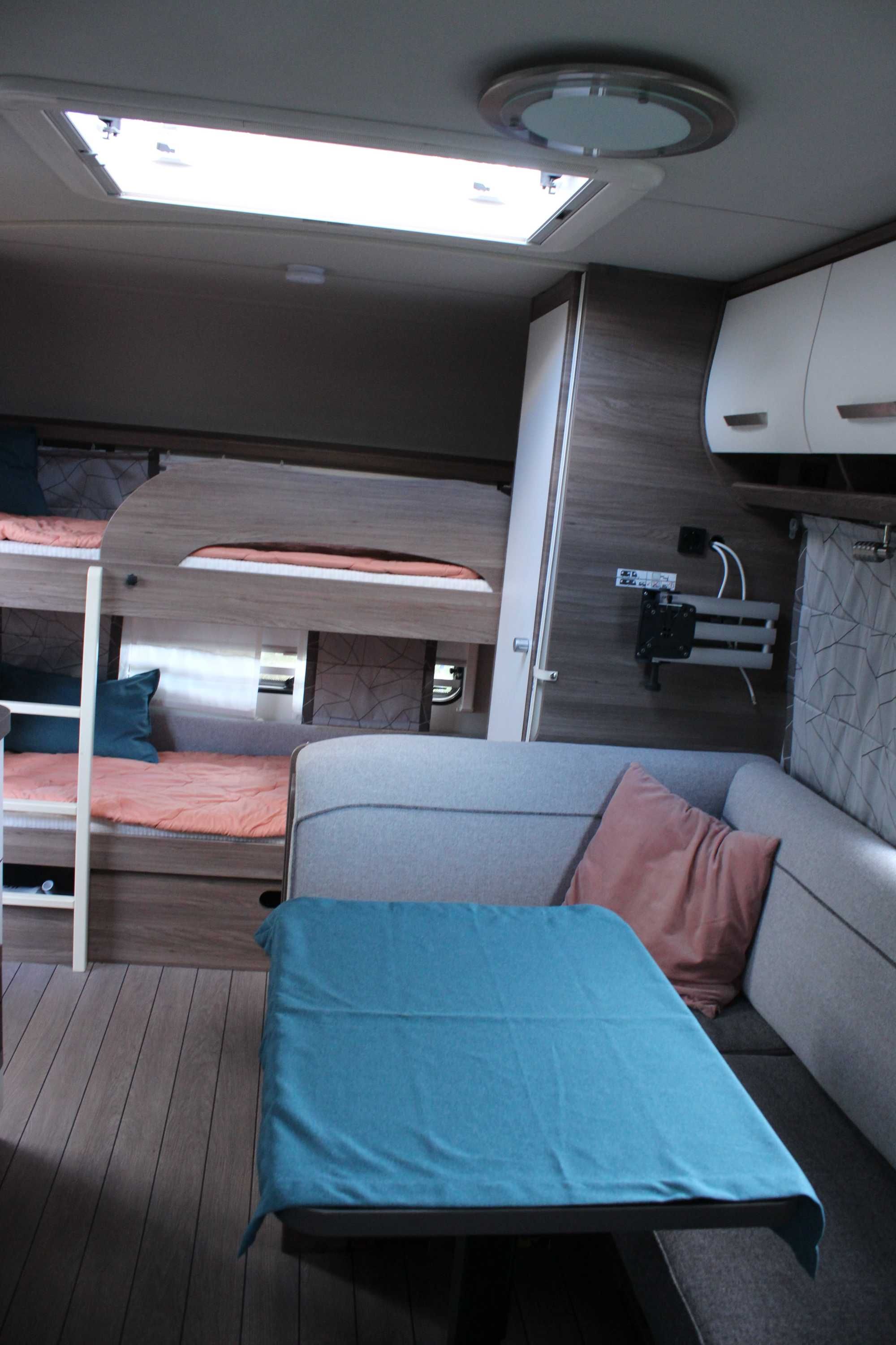 Przyczepa kempingowa KNAUS SPORT Silver Selection  550 FSK WYNAJEM